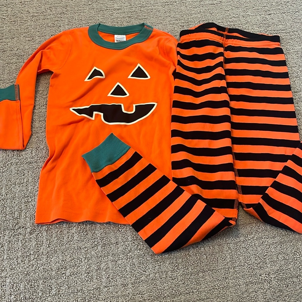 Hanna Andersson sz10/ 140cm Halloween pumpkin pajamas two piece